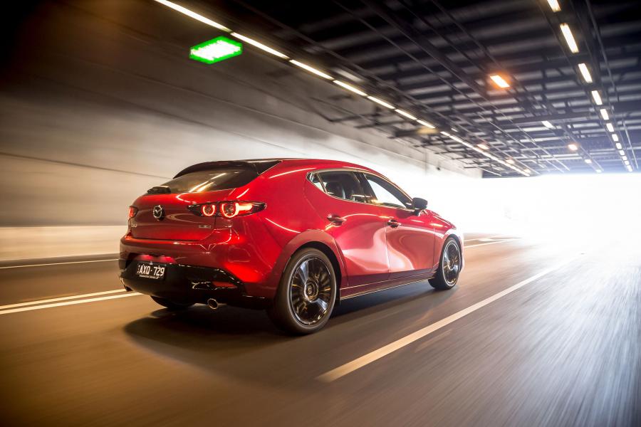  Mazda3 Hatchback 2019 года  (AU) (фото 32 из 46)